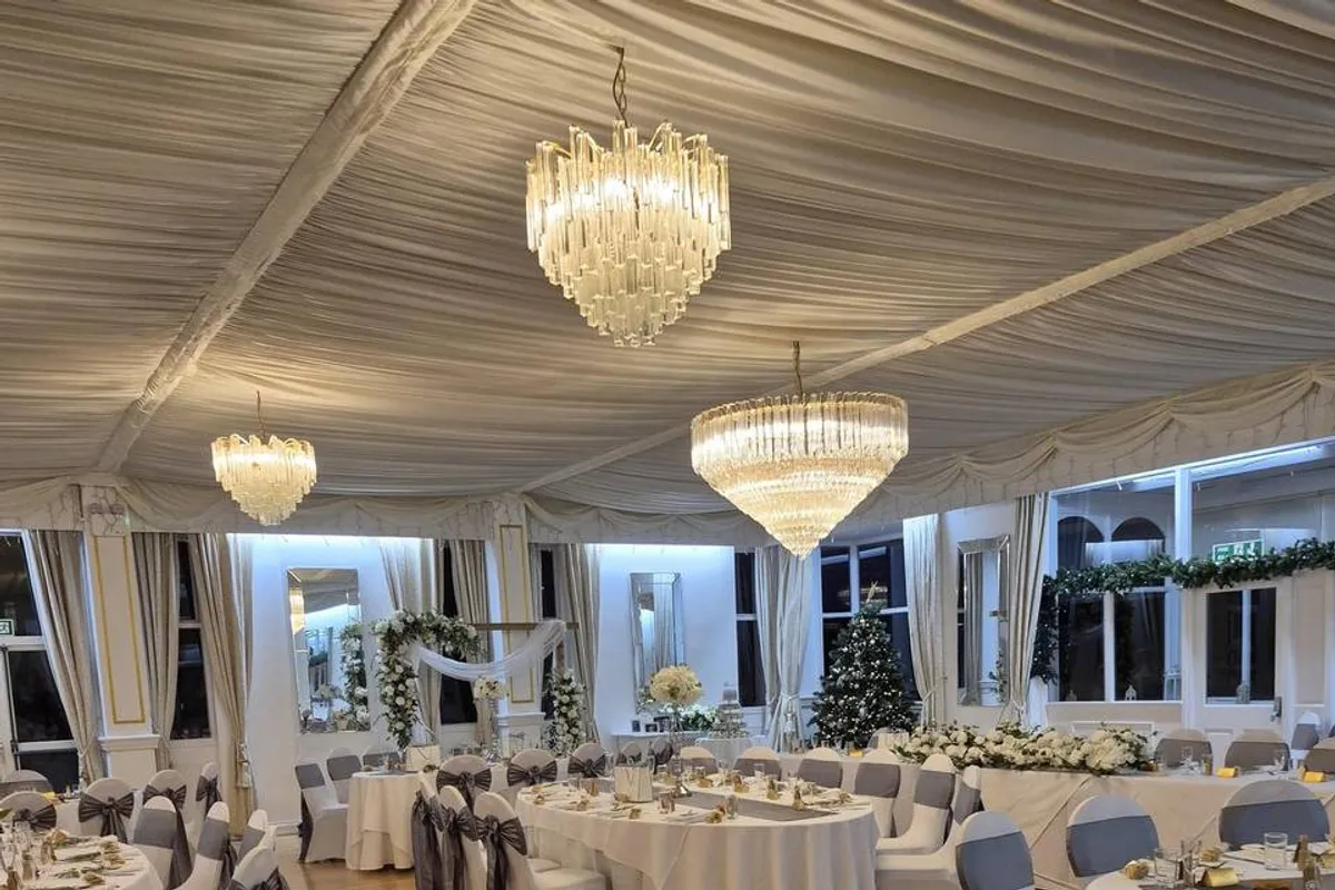 Manor Hotel photo 7