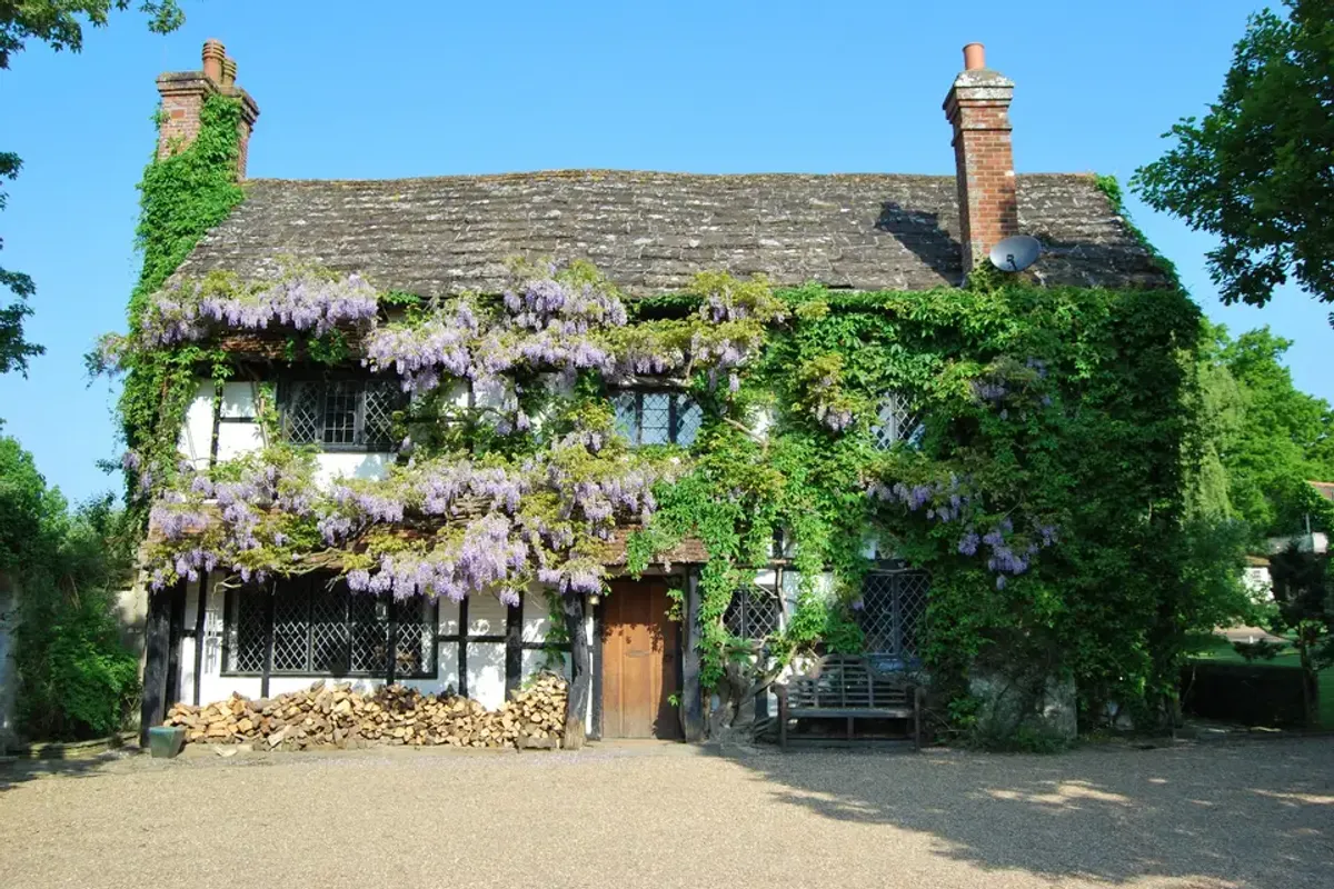 Ridge Farm, wedding venue in Surrey, UK