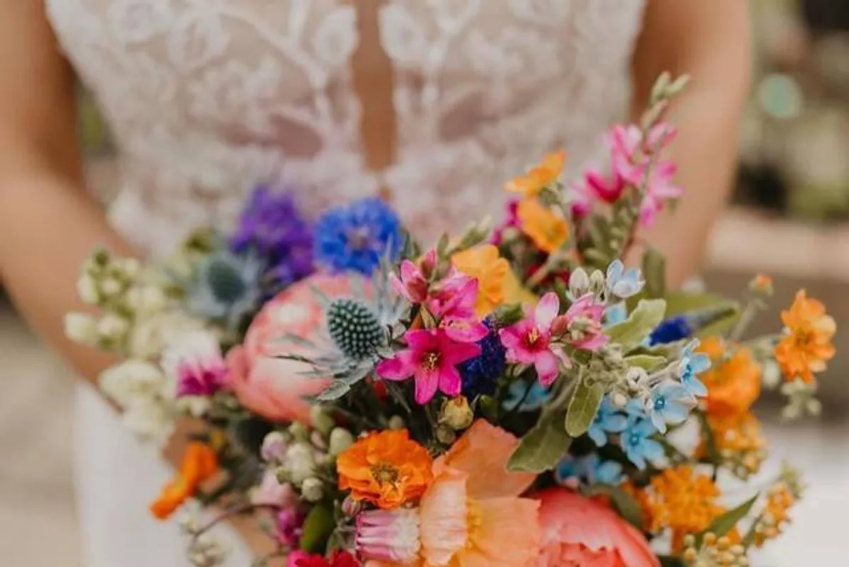 Bloomin L Florals photo 6