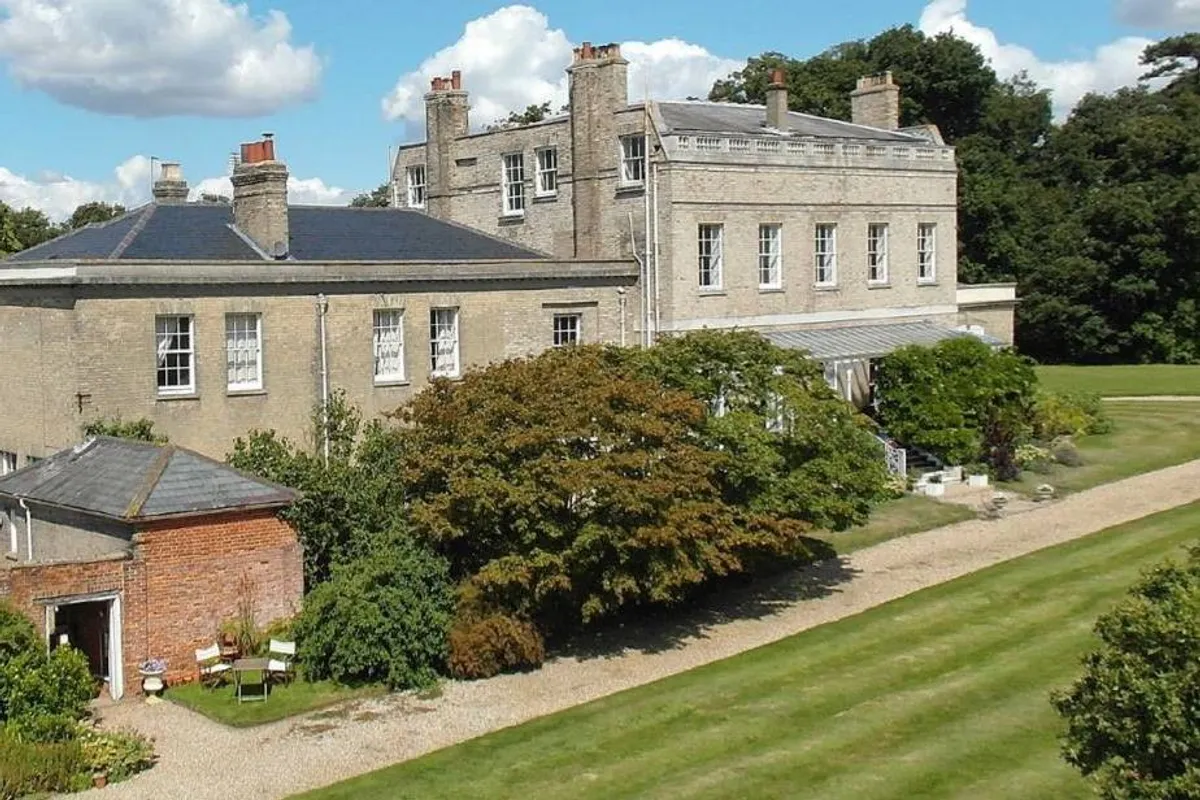 Hatfield Place photo 5