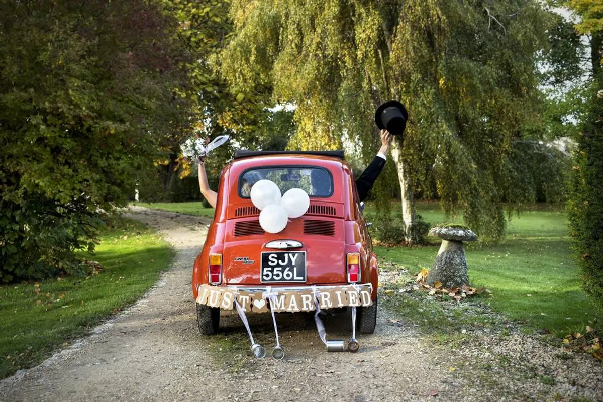 manor wedding cars photo 4