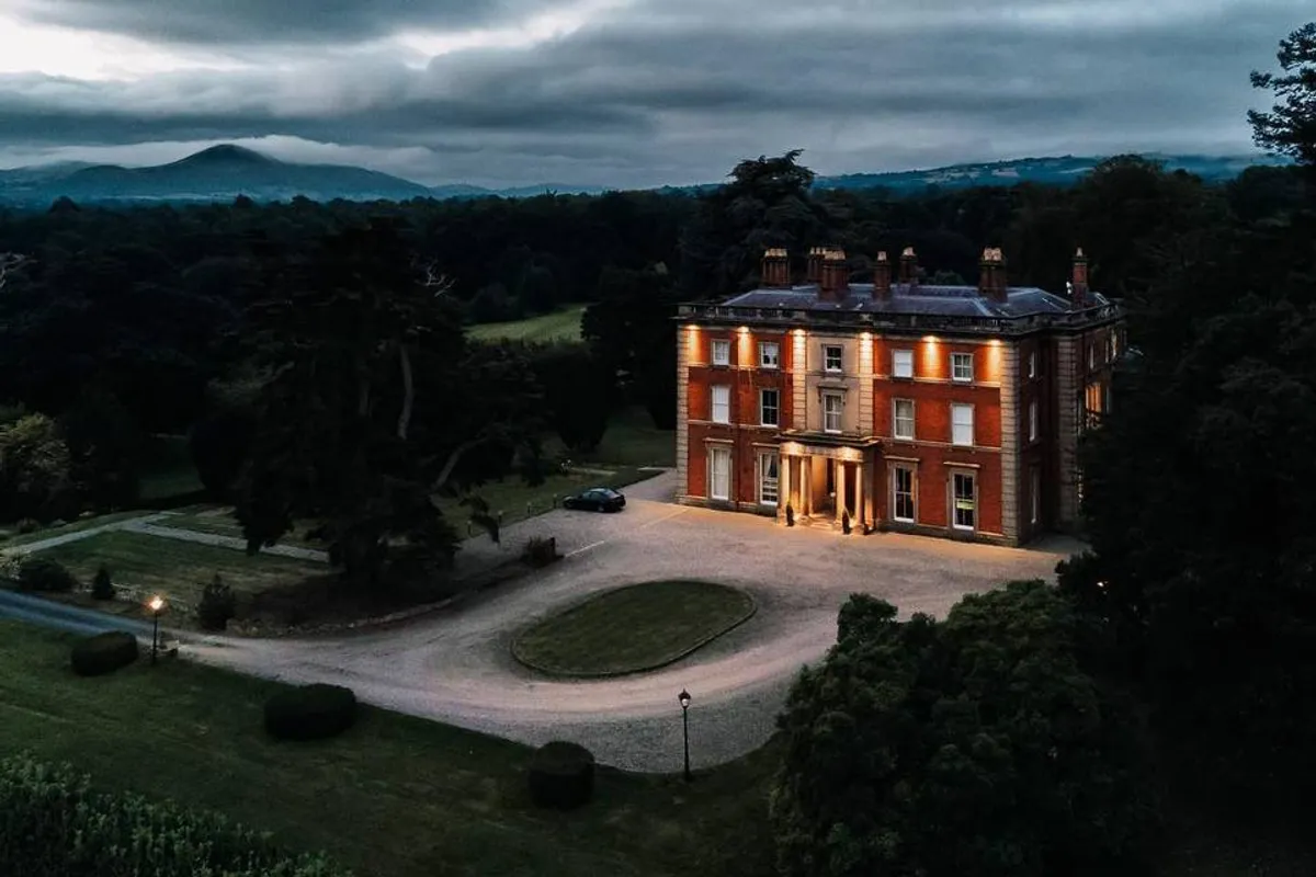 Netley Hall Countryside Manor House photo 8