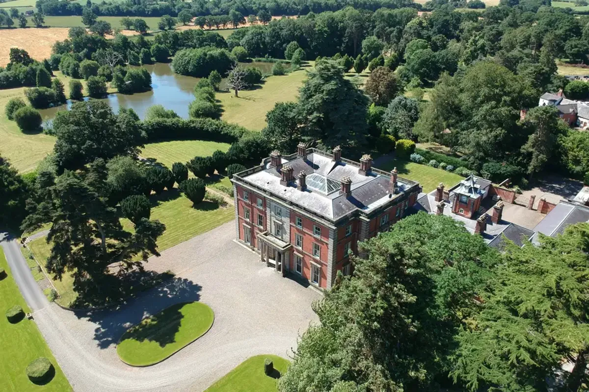 Netley Hall Countryside Manor House, wedding venue in Shropshire, UK