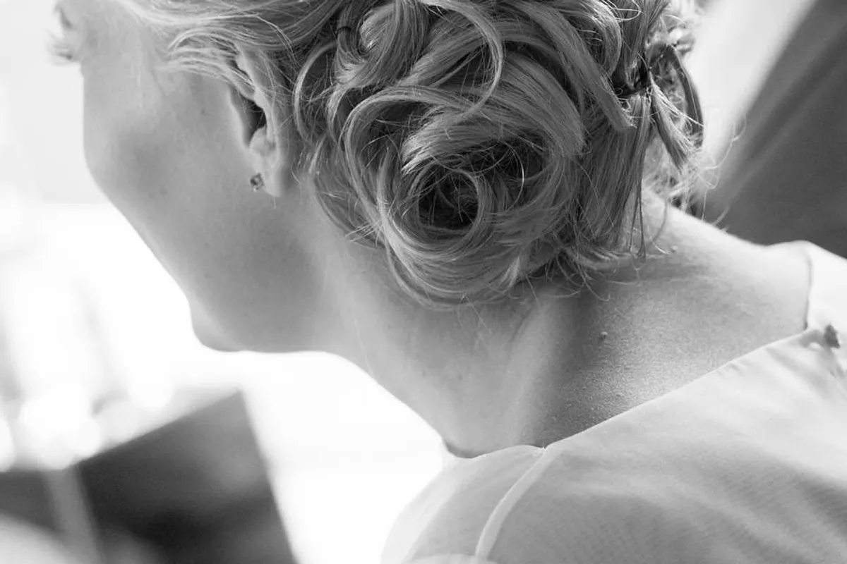 Karen Starr - Makeup Artist & Hairstylist photo 1