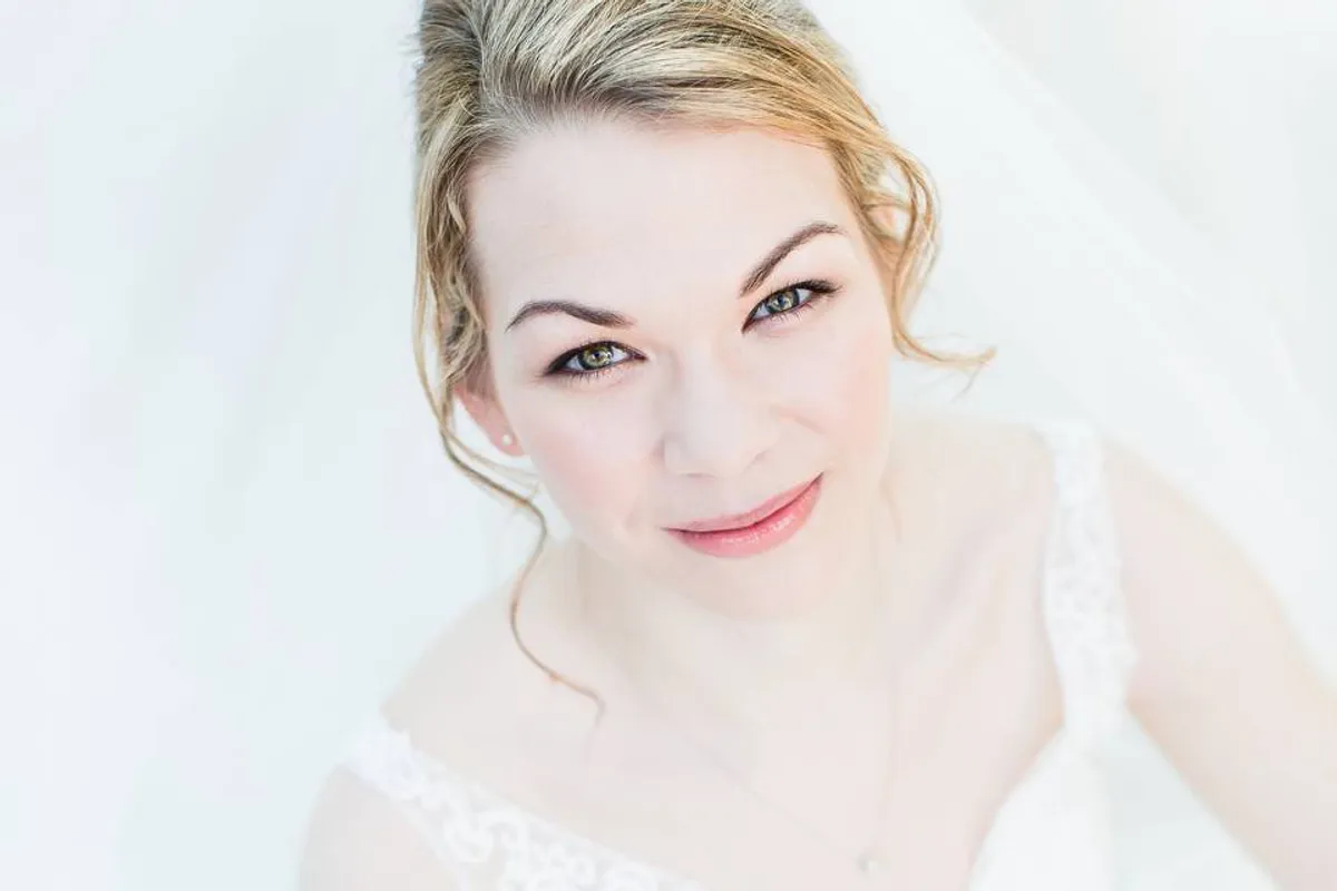 Karen Starr - Makeup Artist & Hairstylist photo 4