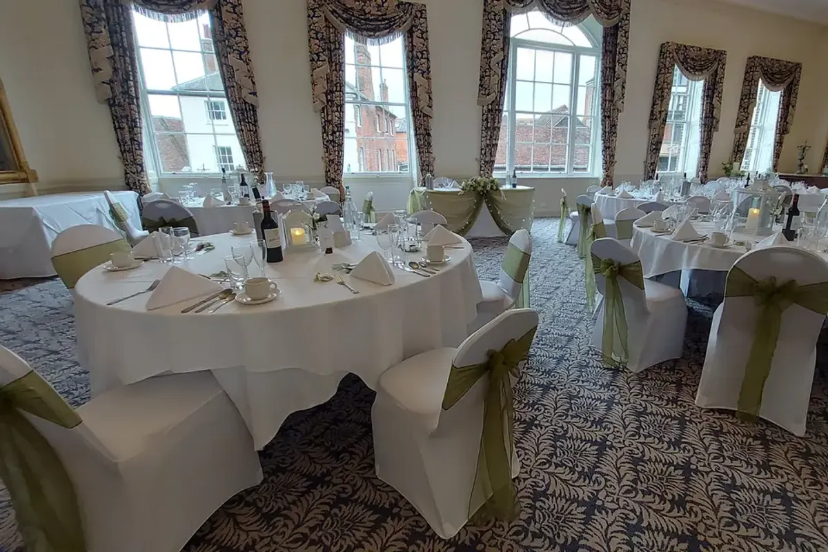 The Norfolk Arms Hotel photo 12