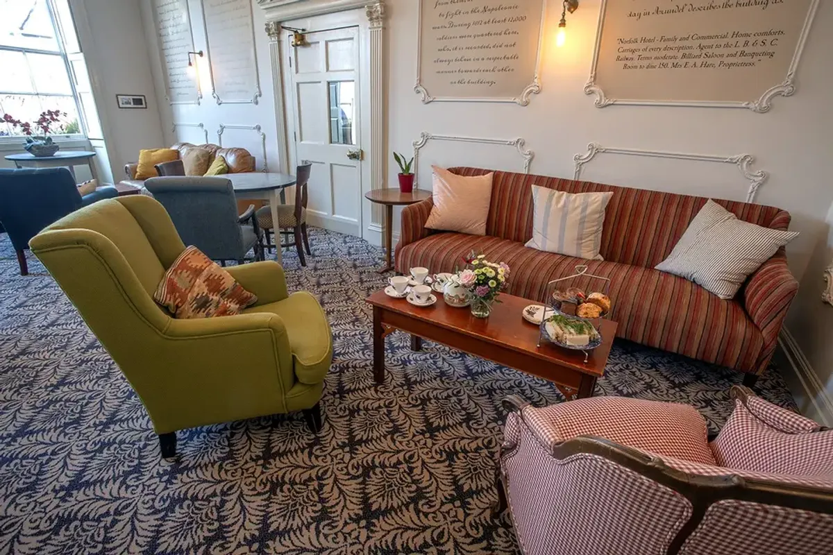 The Norfolk Arms Hotel photo 4
