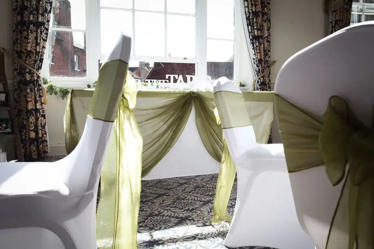 The Norfolk Arms Hotel photo 8
