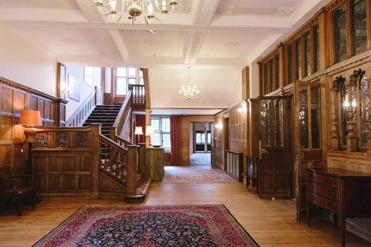 Balcombe Place photo 12