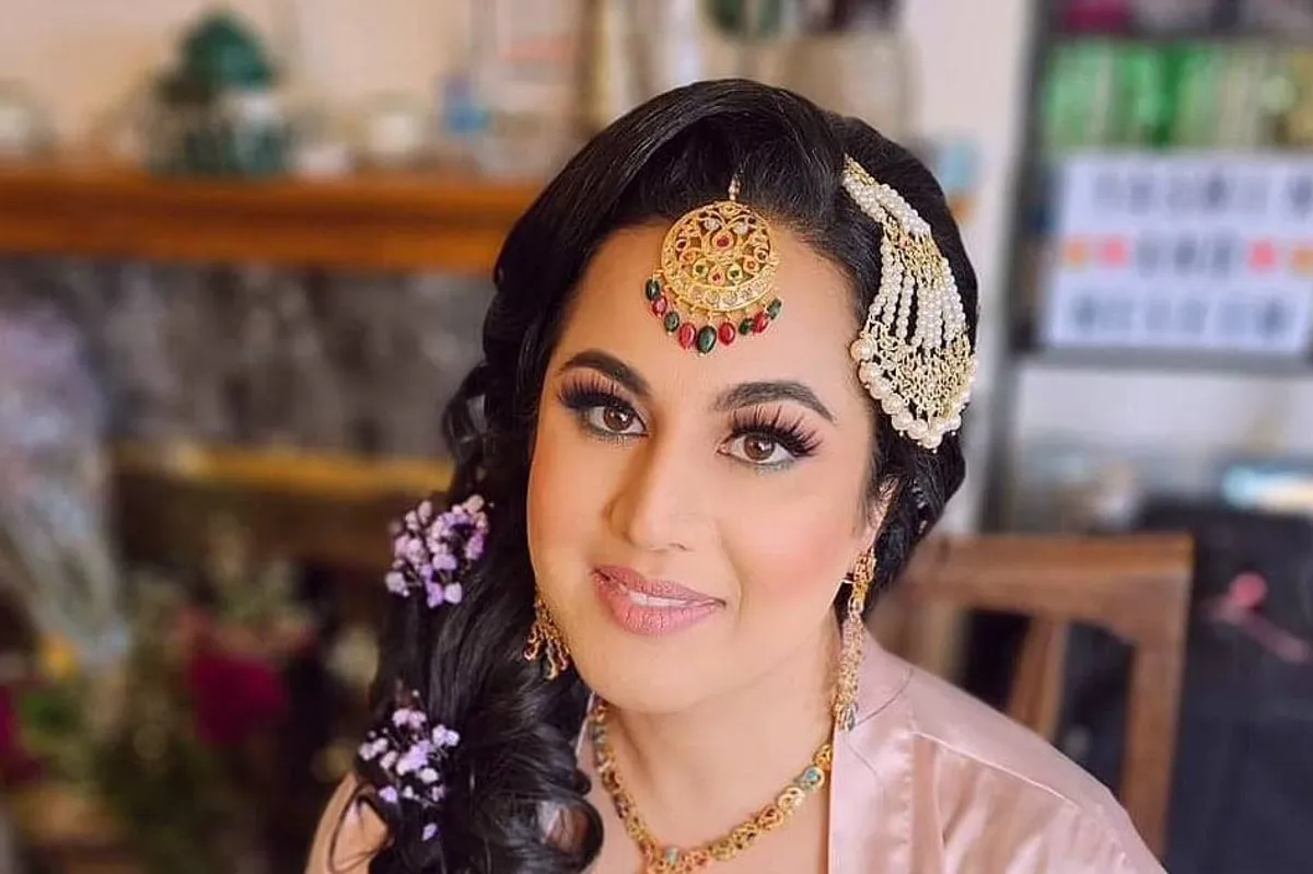 Reena Parmar ProArtist photo 9