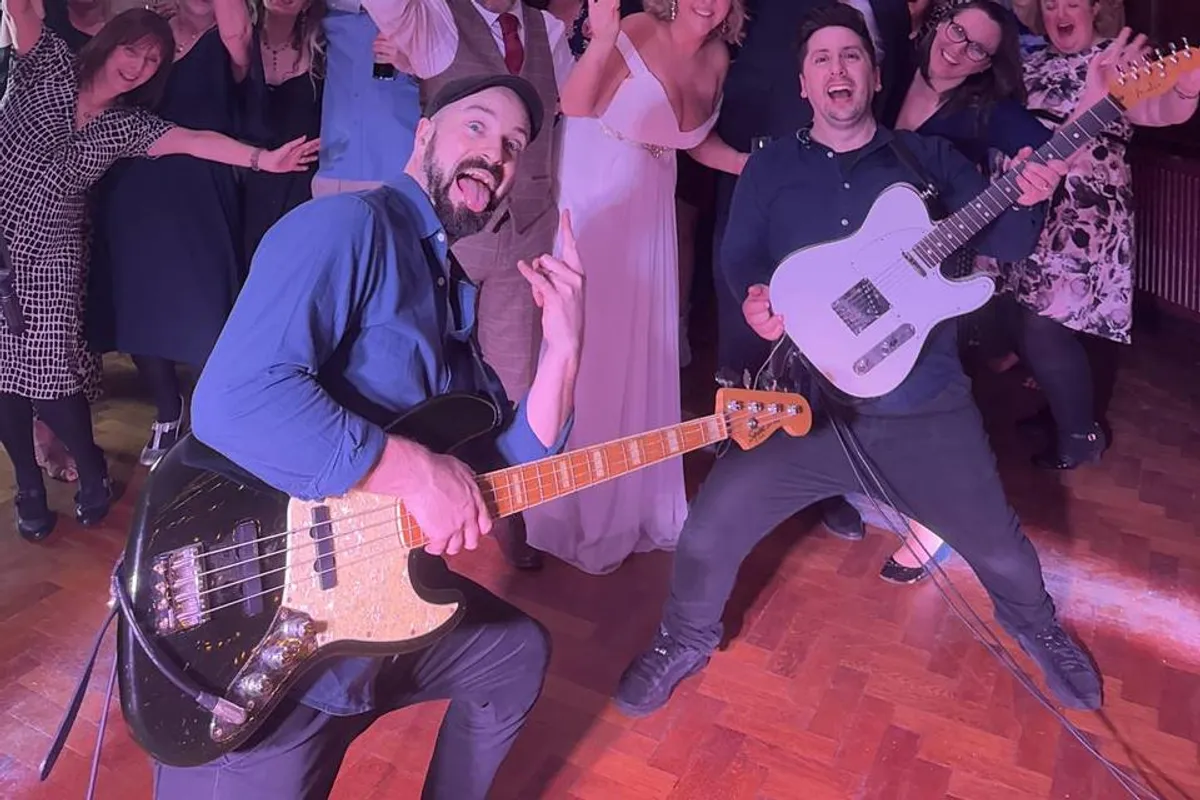 Oceanview Party Band photo 1