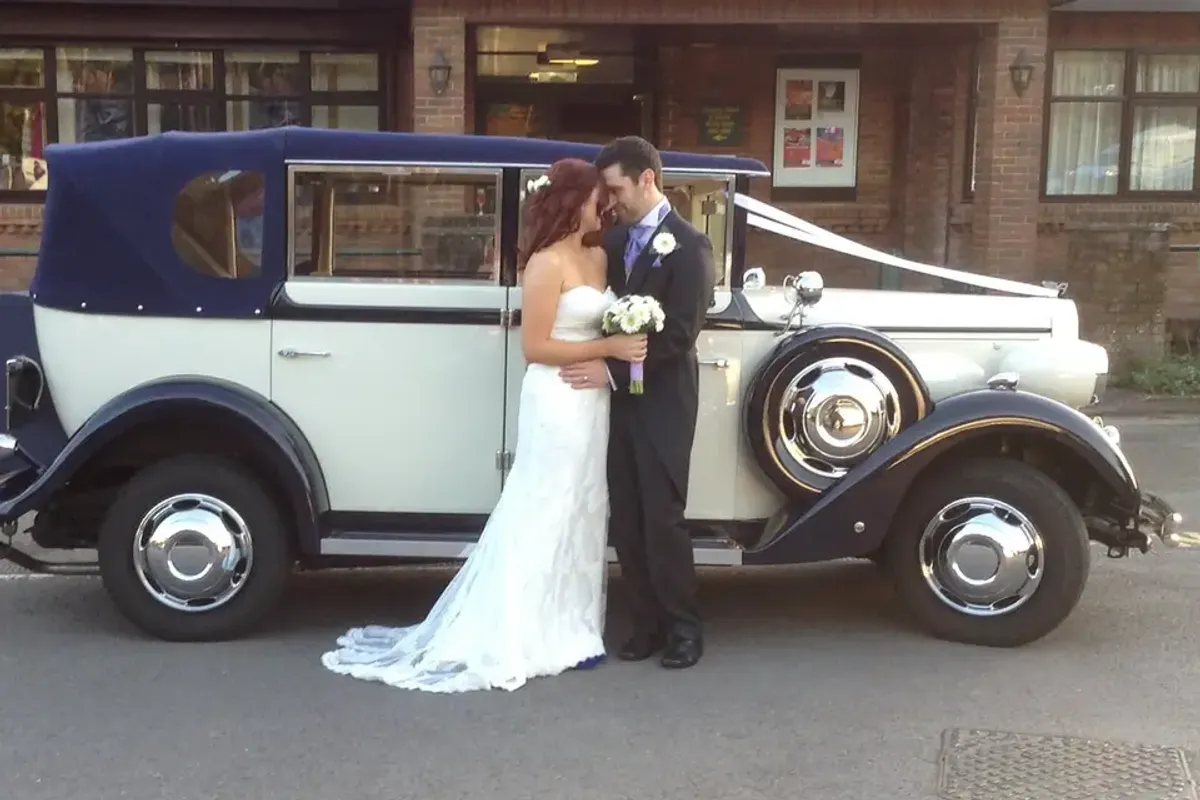 Linara Classic Wedding Cars photo 3