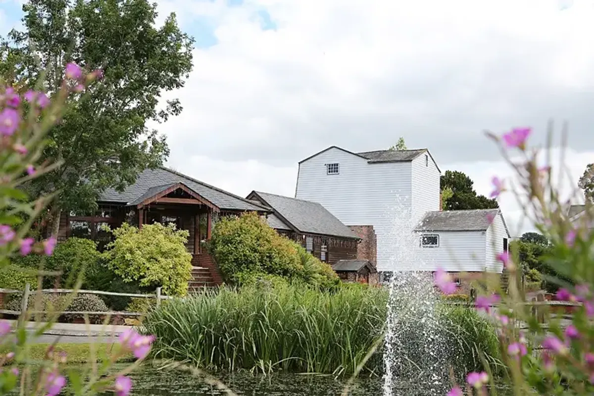 Coltsford Mill, wedding venue in Surrey, UK