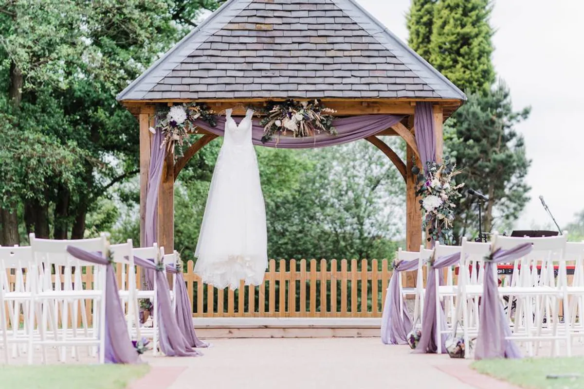 Hanbury Barns Wedding Venue photo 6