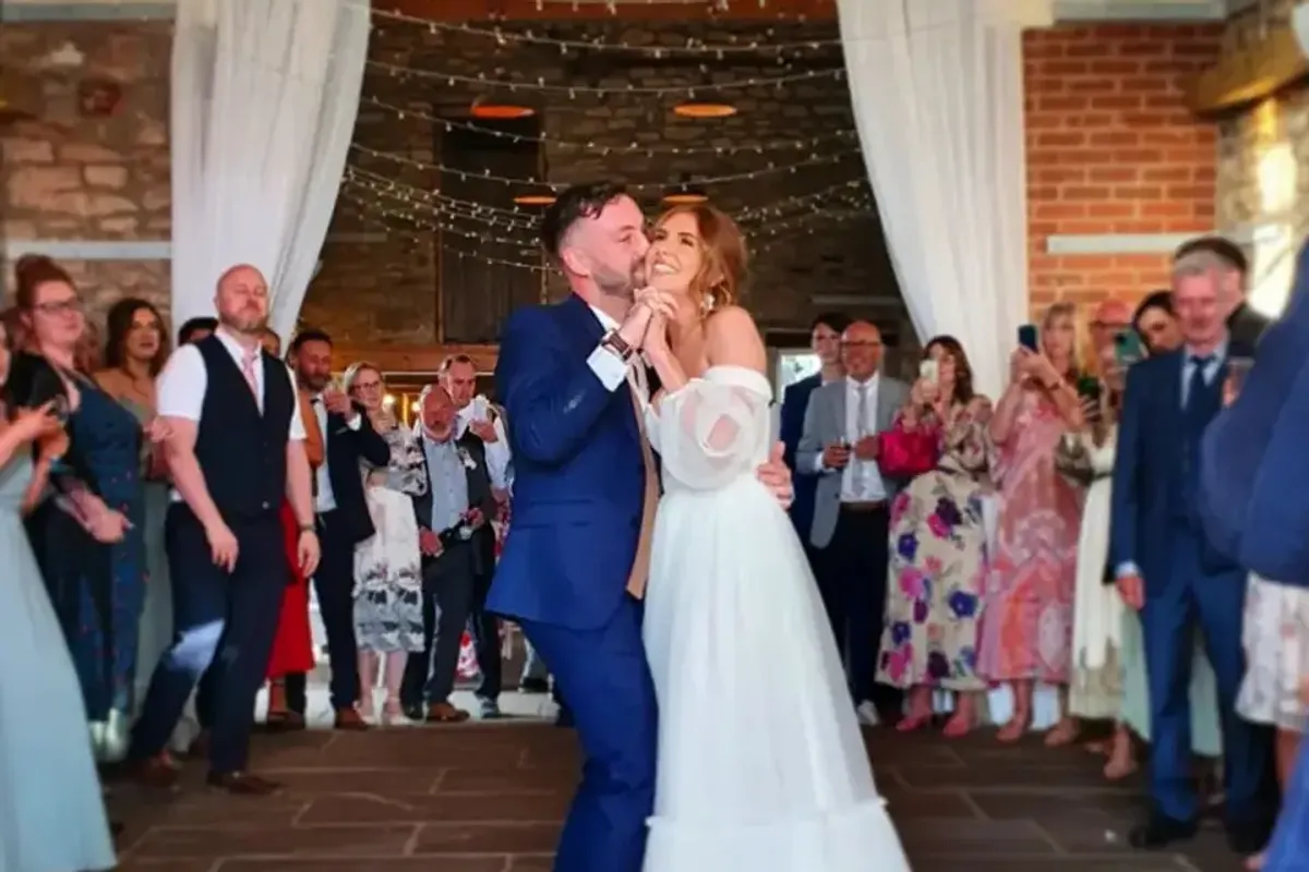 Ryan Boden DJ | The Alternative Wedding DJ photo 6