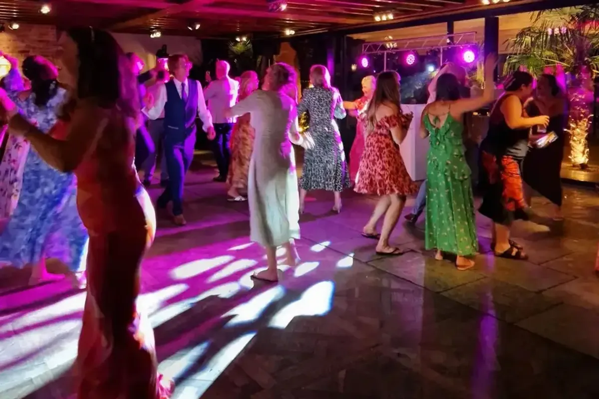 Ryan Boden DJ | The Alternative Wedding DJ photo 3