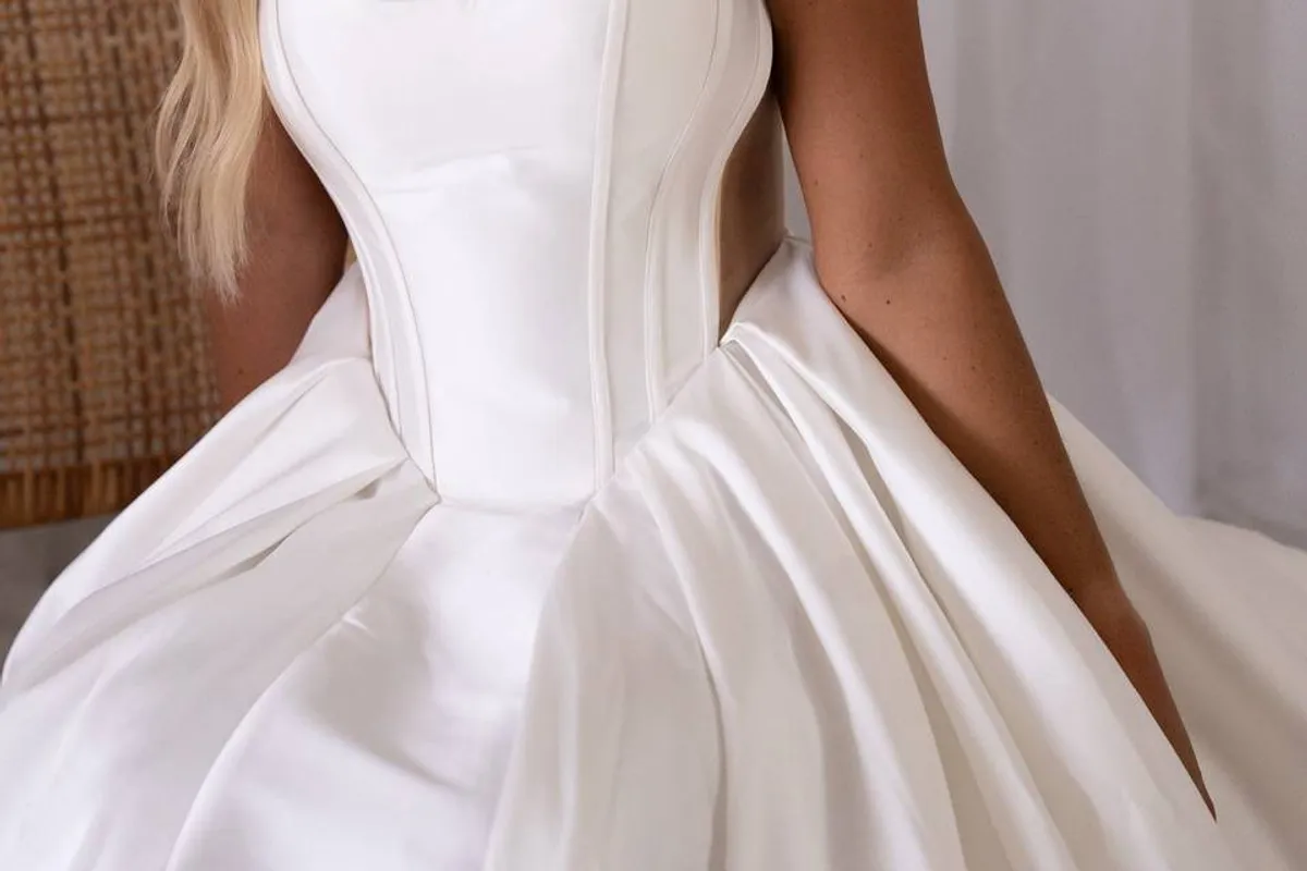 Victoria Lou Bridal photo 8
