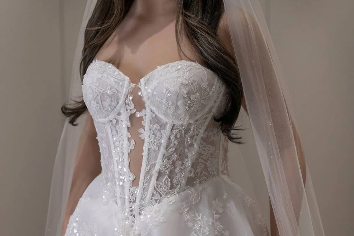 Victoria Lou Bridal photo 3
