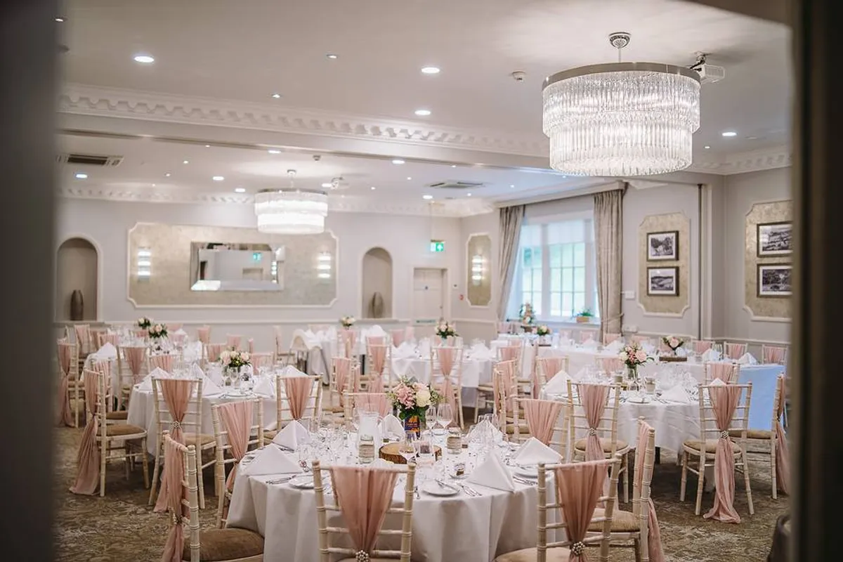 Wood Hall Hotel & Spa photo 3