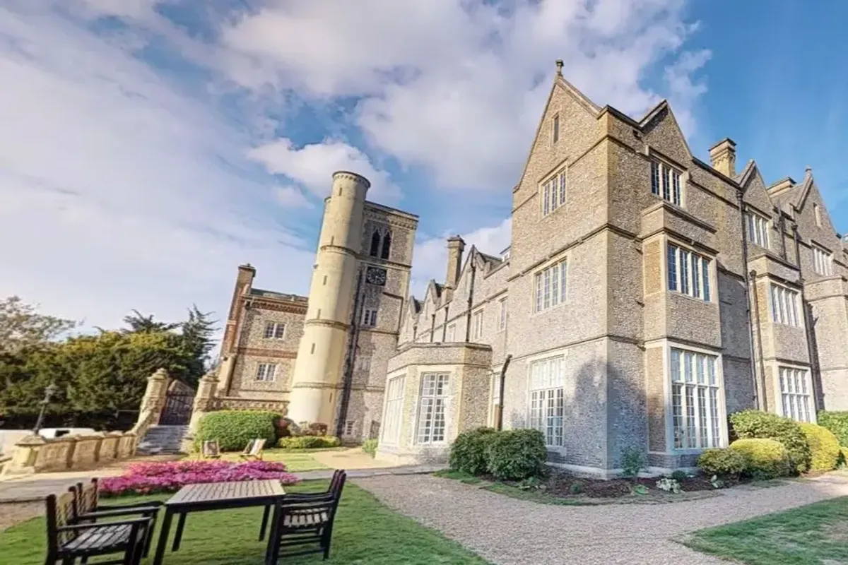De Vere Horsley Estate photo 4