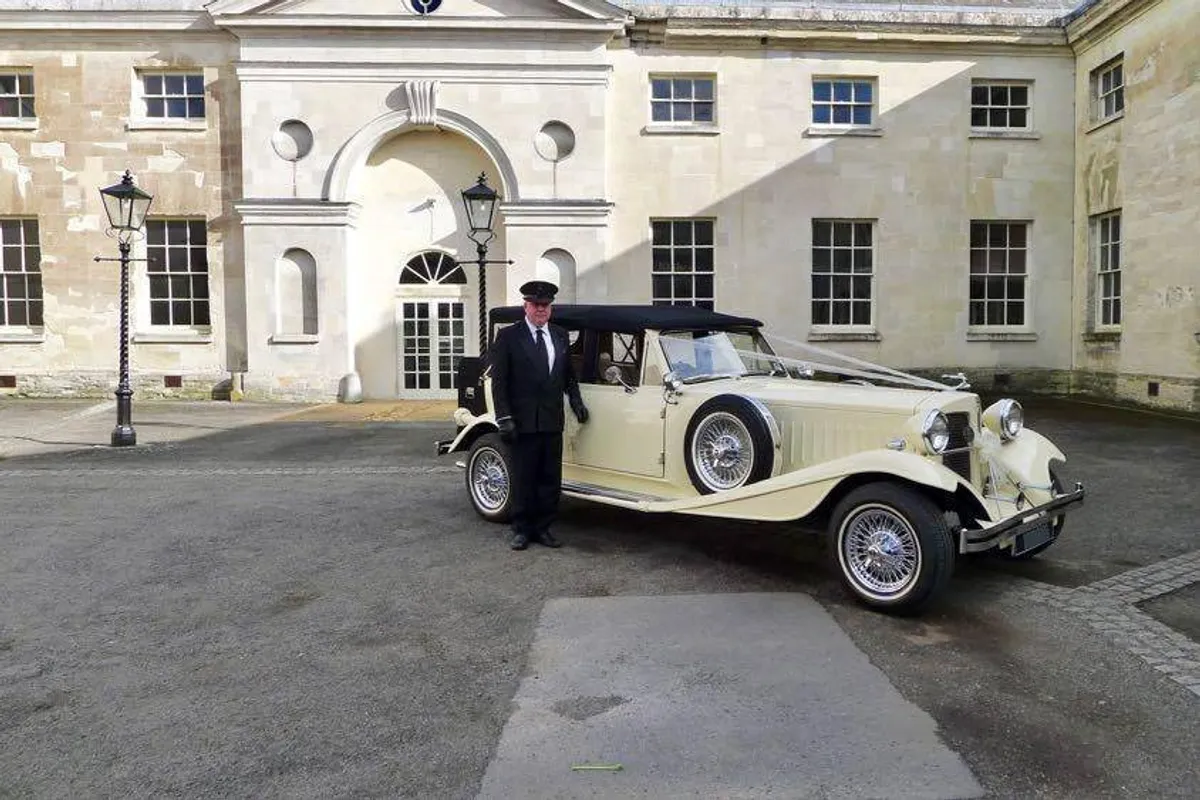 Spirit Classic Wedding Cars photo 8