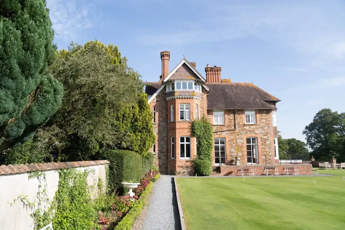 The Mole Resort, wedding venue in Devon, UK