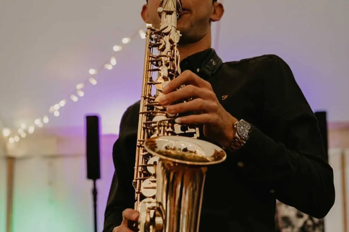 Dan Brunskill DJ Sax photo 2